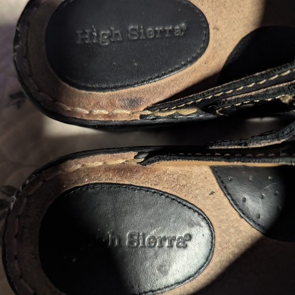 High Sierra Clogs - Picture 4 of 4